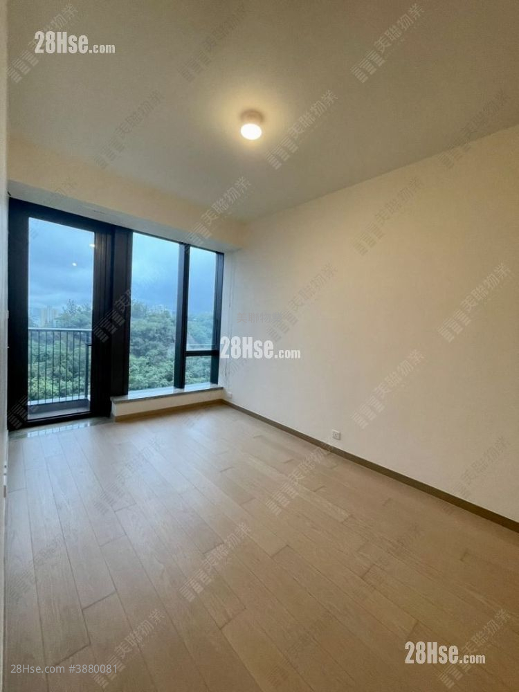 Mantin Heights Sell 4 Bedrooms 1,477 ft² ( 137.2 m² )