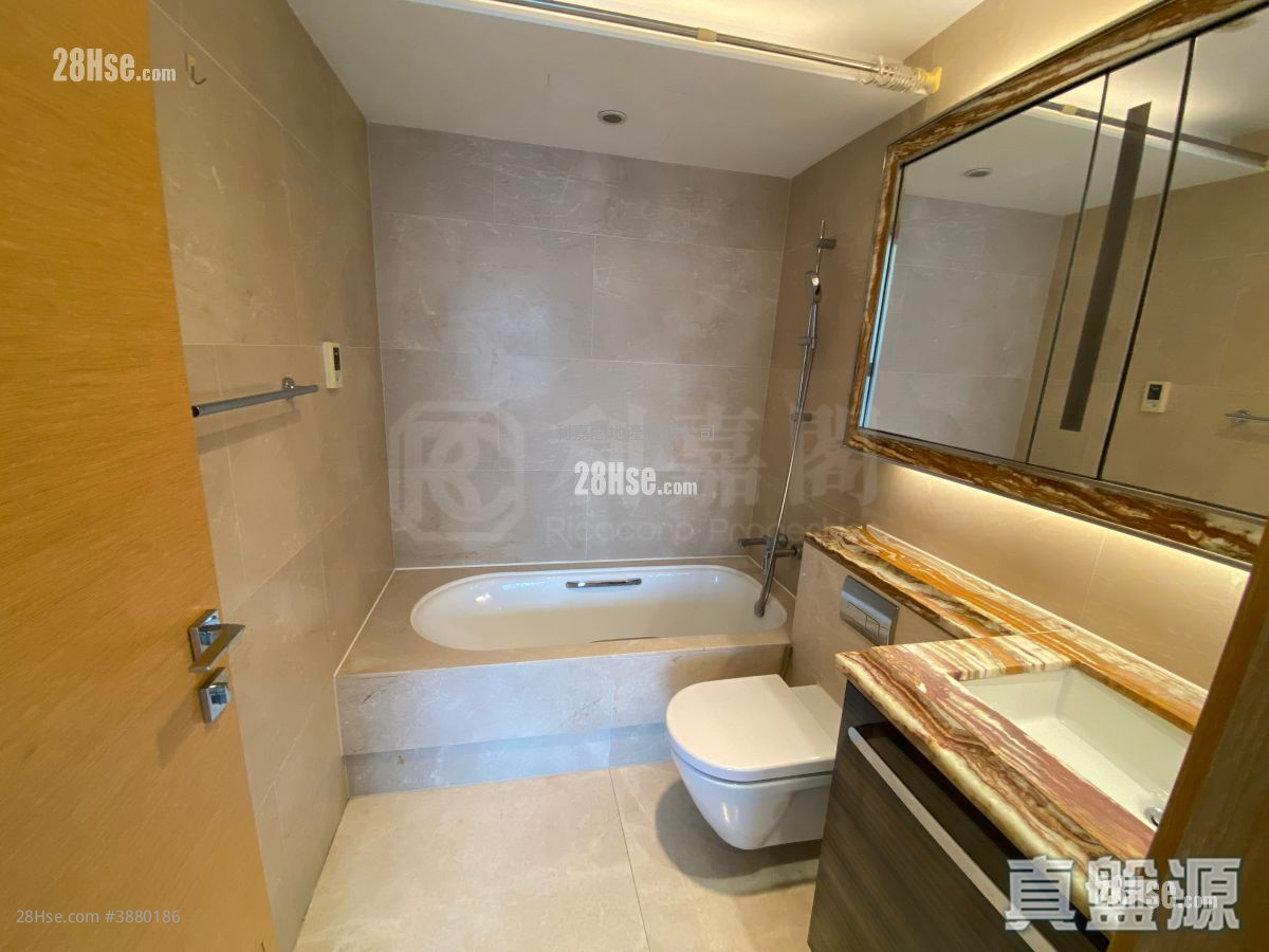 Providence Peak Sell 3 Bedrooms , 3 Bathrooms 1,010 ft² ( 93.8 m² )