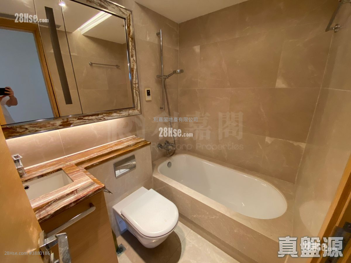 Providence Peak Sell 3 Bedrooms , 3 Bathrooms 1,010 ft² ( 93.8 m² )
