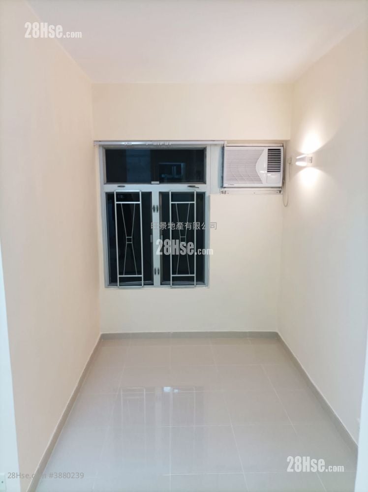 True Corse Tower Rental Studio 197 ft² ( 18.3 m² )