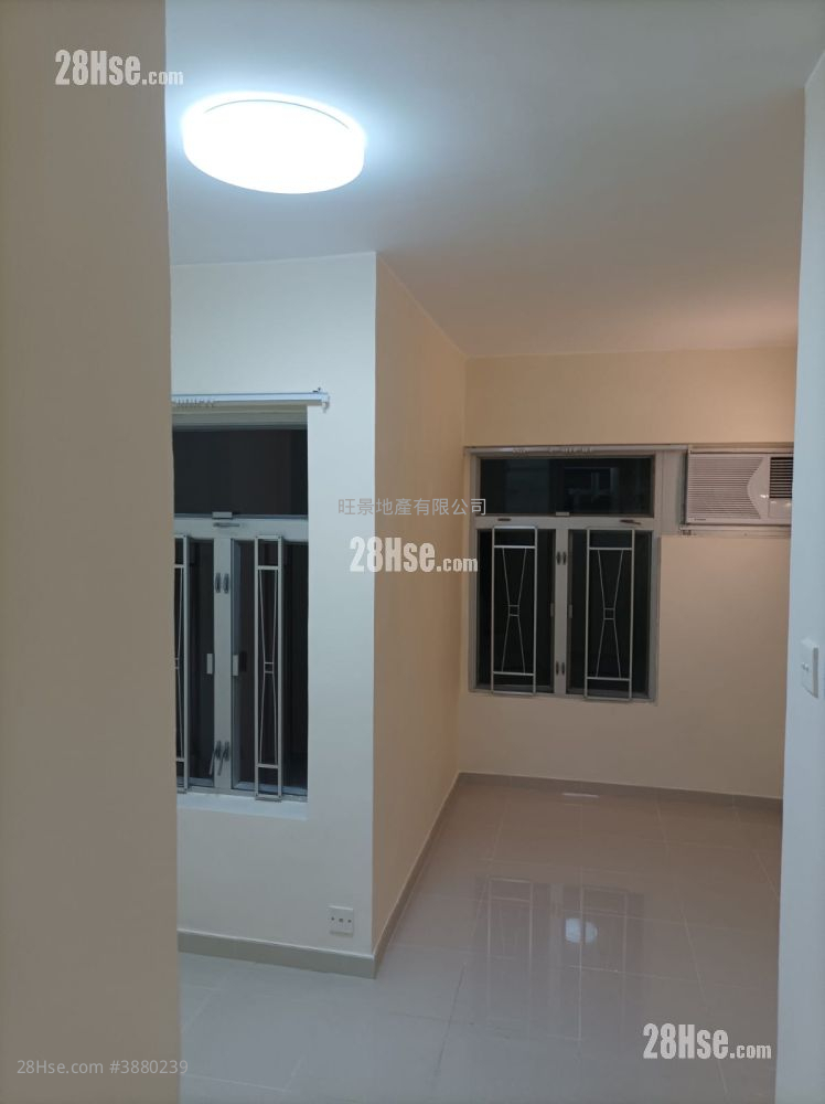 True Corse Tower Rental Studio 197 ft² ( 18.3 m² )