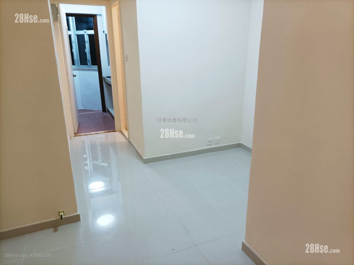 True Corse Tower Rental Studio 197 ft² ( 18.3 m² )