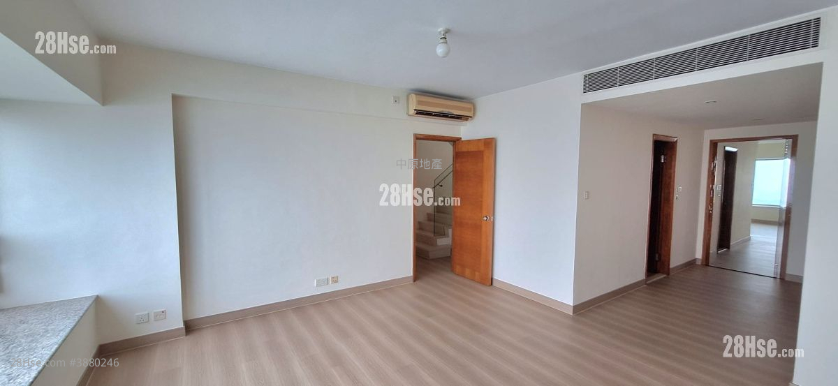 Bellagio Sell 4 Bedrooms , 5+ Bathrooms 1,814 ft² ( 168.5 m² )