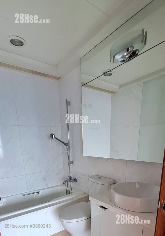 Bellagio Sell 4 Bedrooms , 5+ Bathrooms 1,814 ft² ( 168.5 m² )