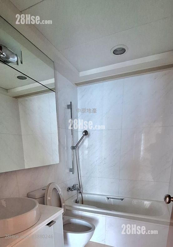 Bellagio Sell 4 Bedrooms , 5+ Bathrooms 1,814 ft² ( 168.5 m² )