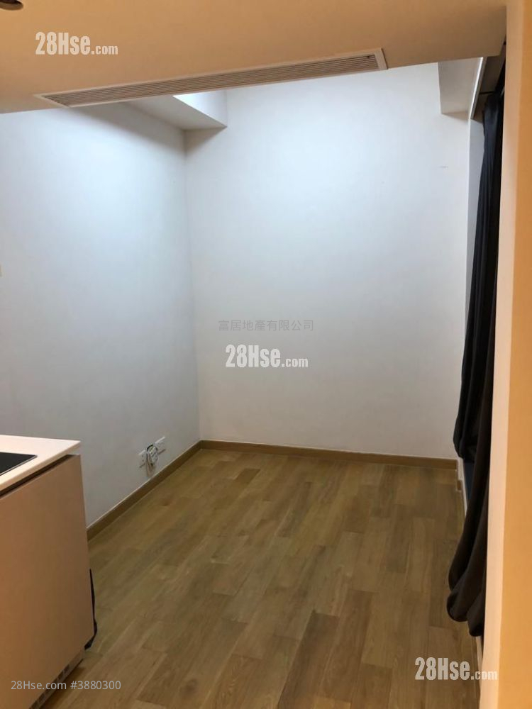The Astro Sell Studio , 1 Bathroom 173 ft² ( 16.1 m² )