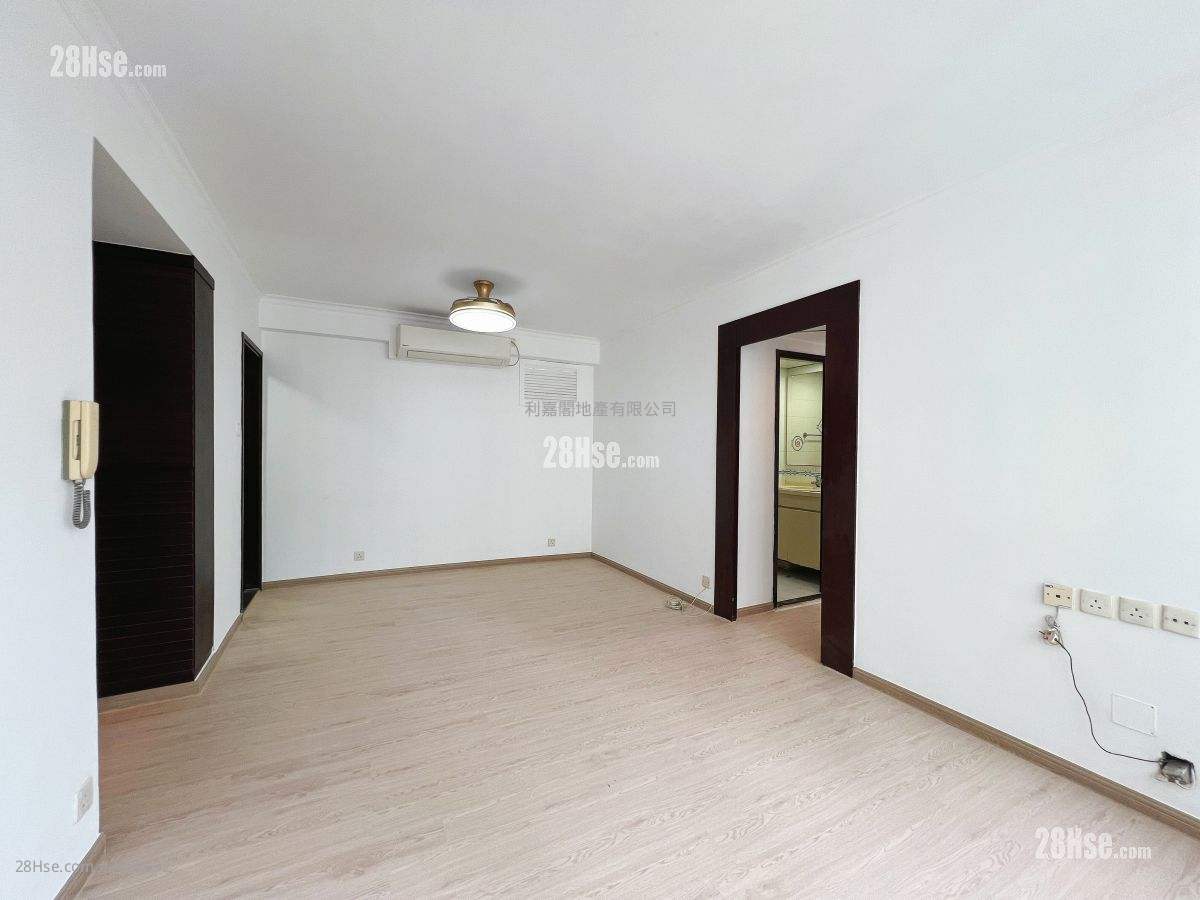Belvedere Garden Sell 3 Bedrooms , 2 Bathrooms 728 ft² ( 67.6 m² )