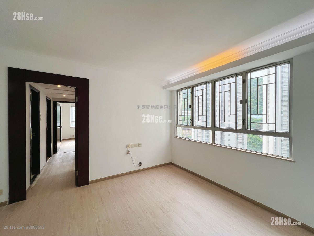 Belvedere Garden Sell 3 Bedrooms , 2 Bathrooms 728 ft² ( 67.6 m² )