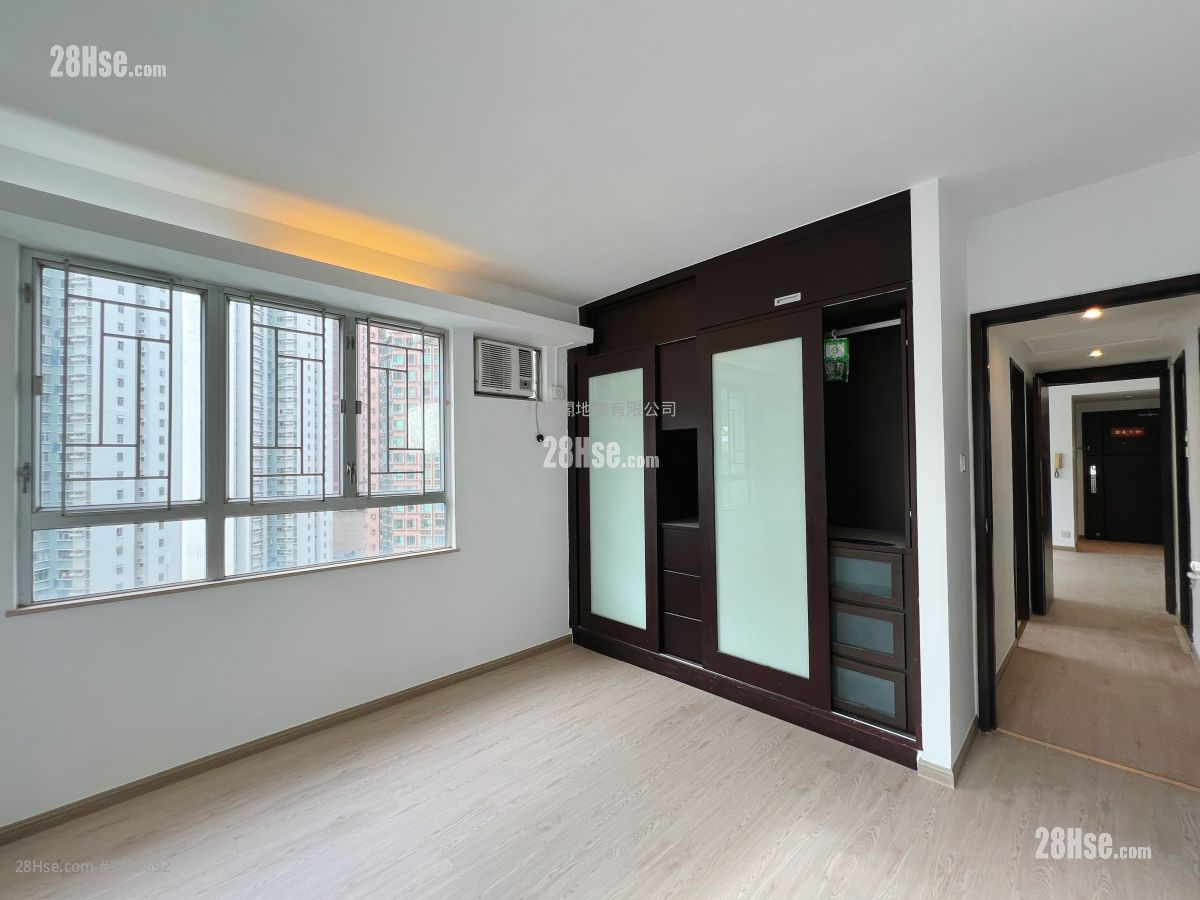 Belvedere Garden Sell 3 Bedrooms , 2 Bathrooms 728 ft² ( 67.6 m² )