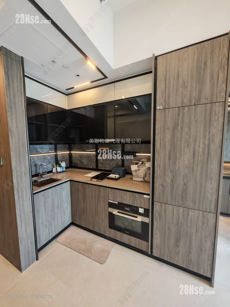 Cullinan Sky Sell 2 Bedrooms 445 ft² ( 41.3 m² )