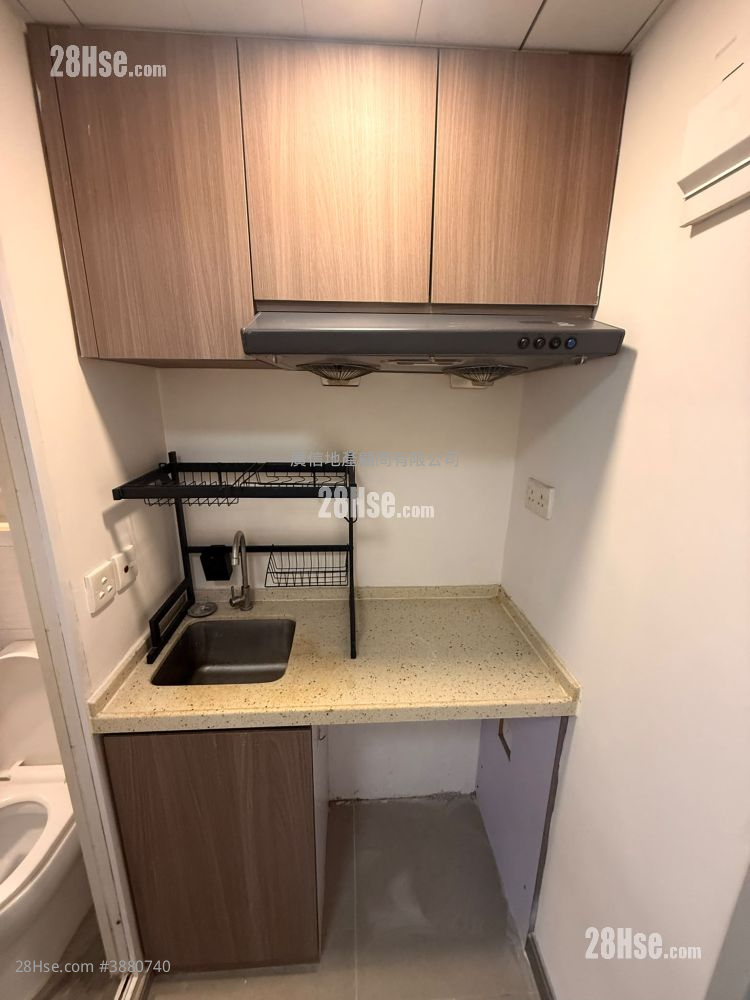 Kwong Fung Building Rental 2 Bedrooms , 1 Bathroom 100 ft² ( 9.3 m² )