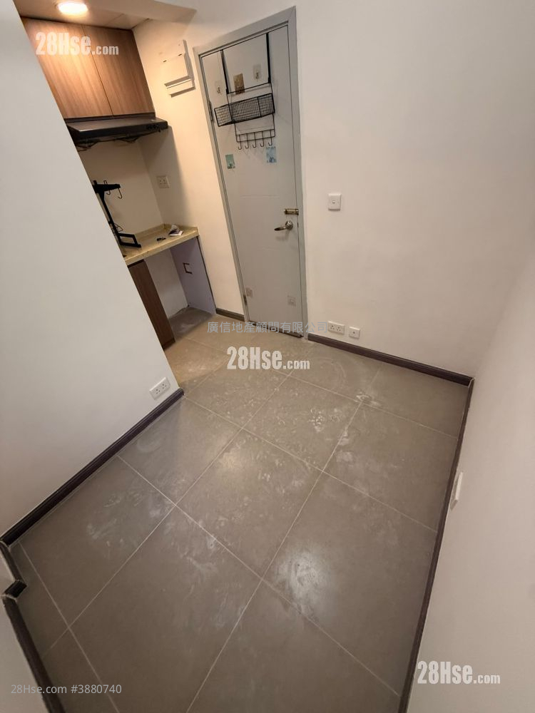 Kwong Fung Building Rental 2 Bedrooms , 1 Bathroom 100 ft² ( 9.3 m² )
