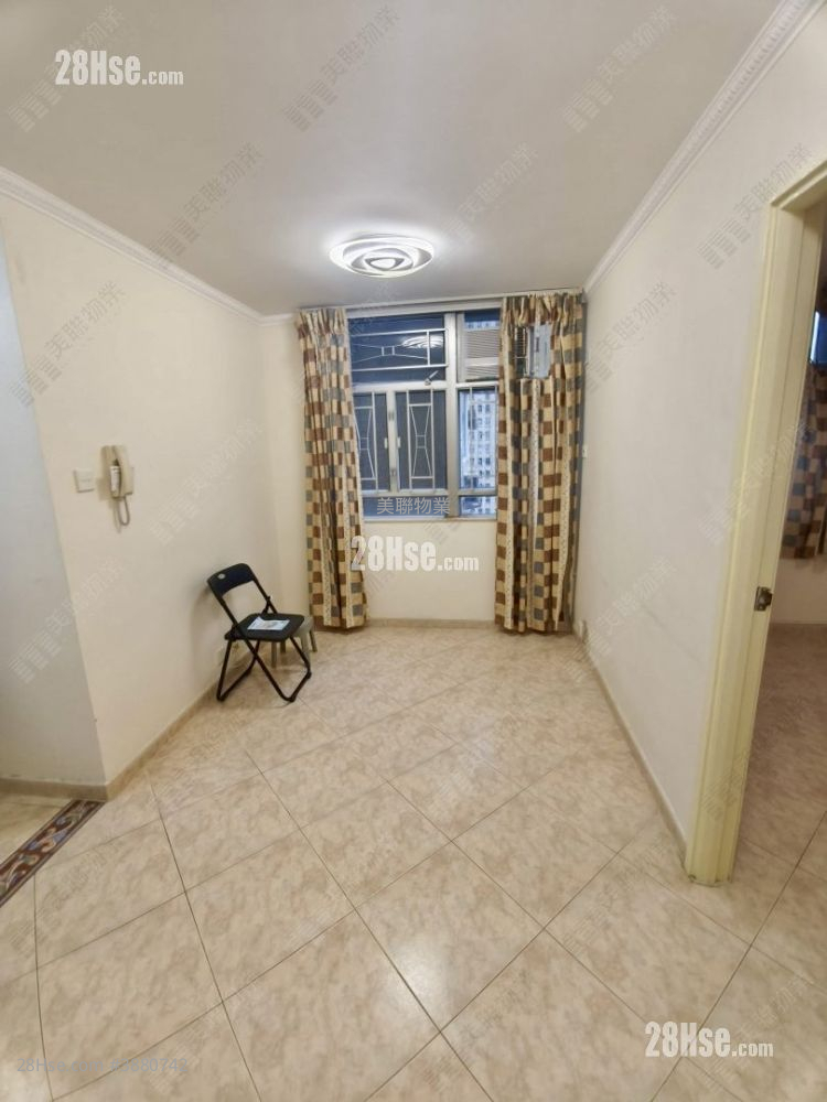 Lung Poon Court Rental 1 Bedroom , 1 Bathroom 340 ft² ( 31.6 m² )