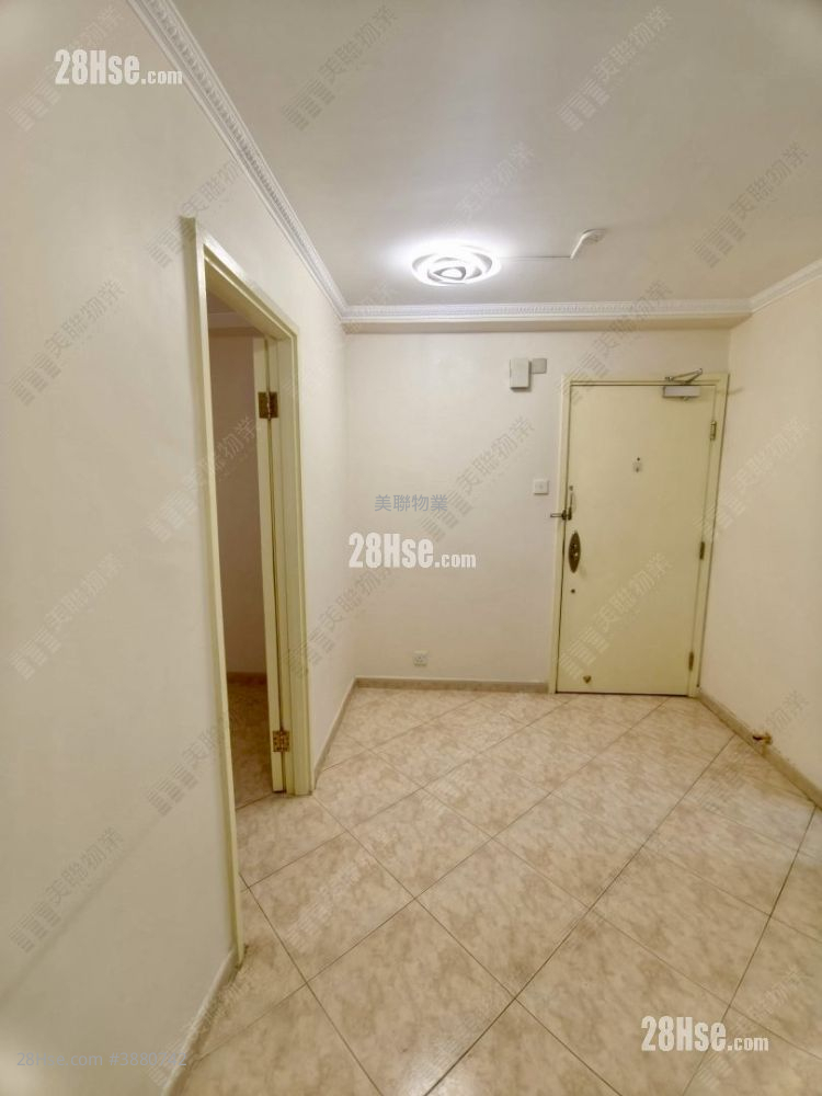 Lung Poon Court Rental 1 Bedroom , 1 Bathroom 340 ft² ( 31.6 m² )