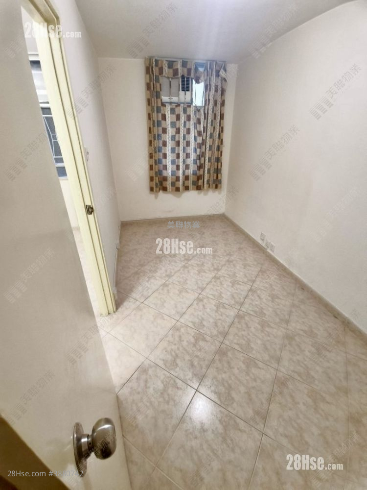 Lung Poon Court Rental 1 Bedroom , 1 Bathroom 340 ft² ( 31.6 m² )