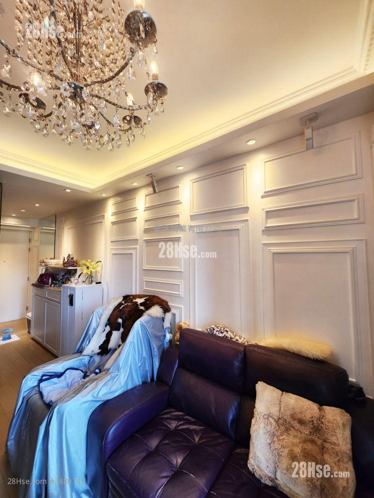 Mantin Heights Sell 2 Bedrooms , 1 Bathroom 581 ft² ( 54.0 m² )