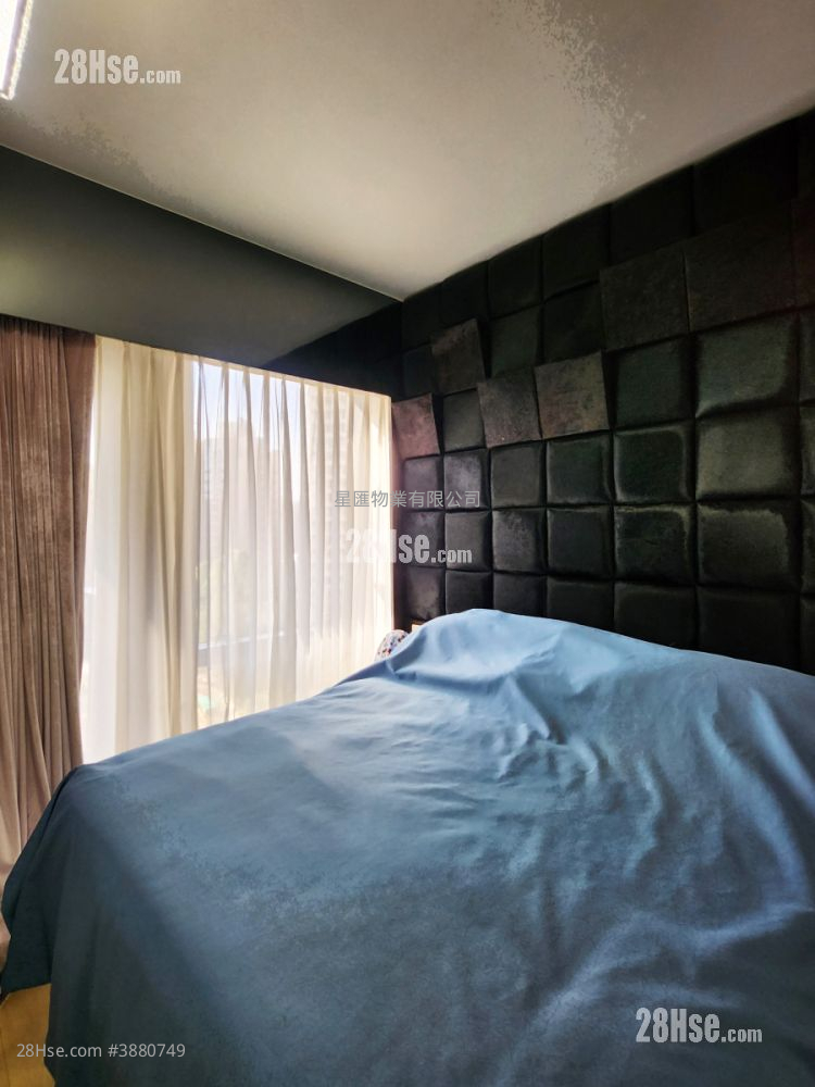 Mantin Heights Sell 2 Bedrooms , 1 Bathroom 581 ft² ( 54.0 m² )