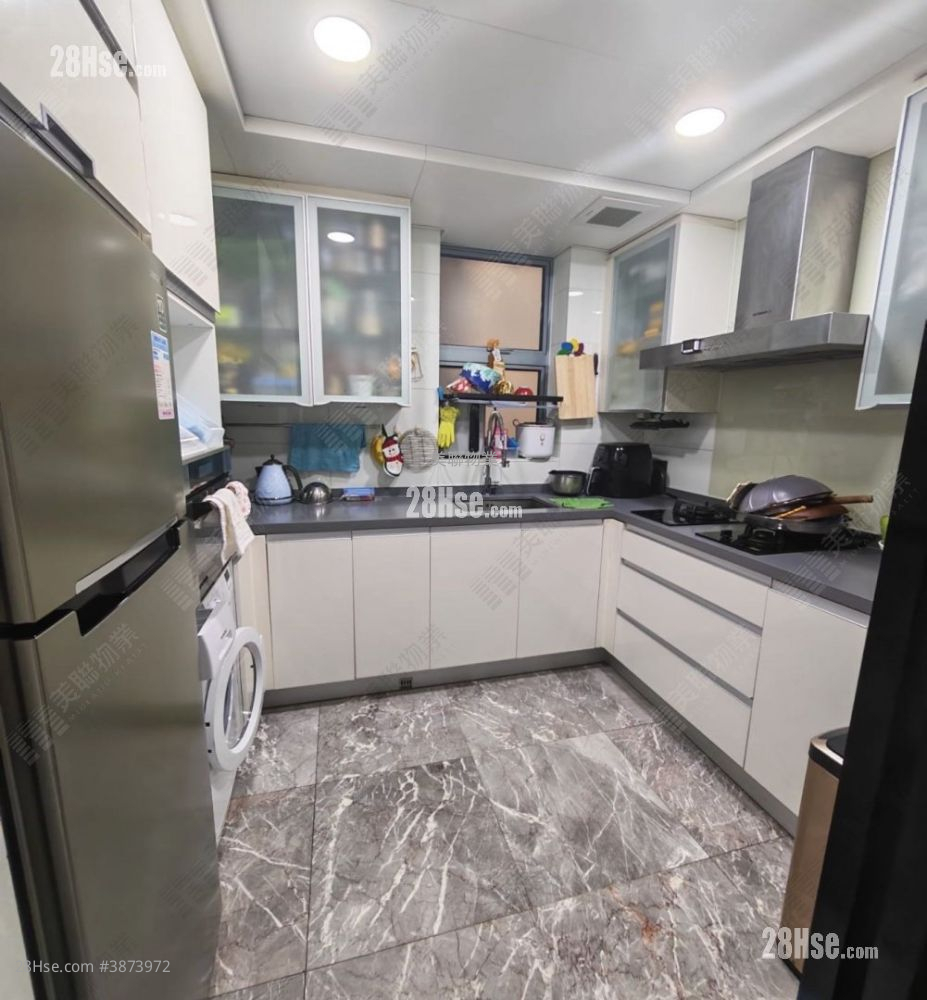 The Palazzo Rental 944 ft² ( 87.7 m² )