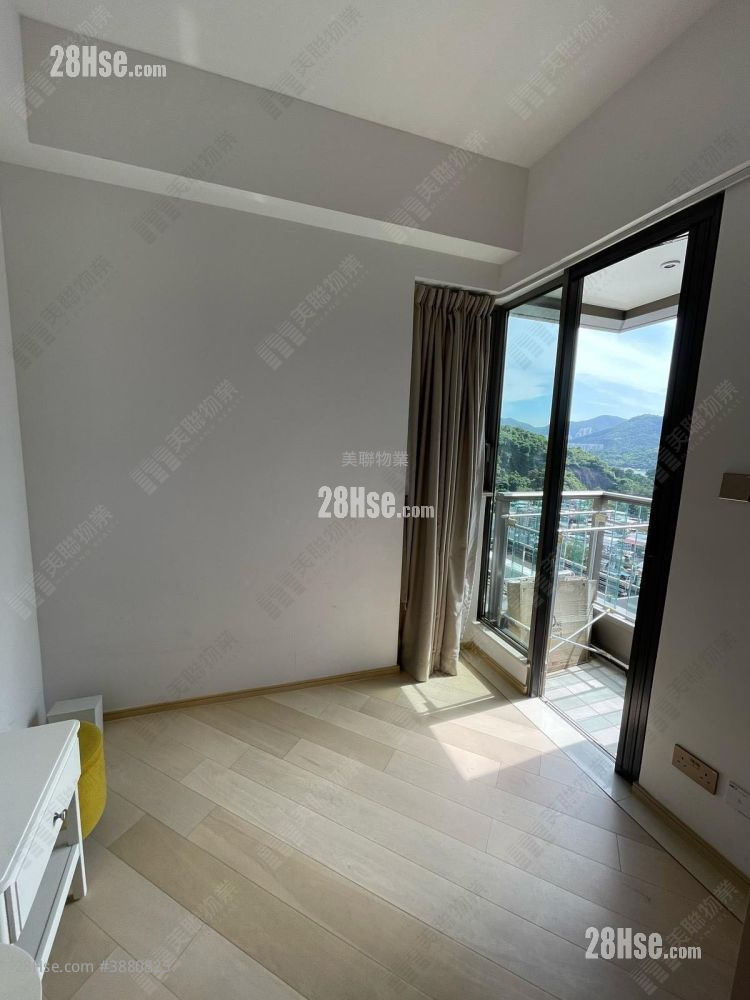 One East Coast Sell 2 Bedrooms 378 ft² ( 35.1 m² )