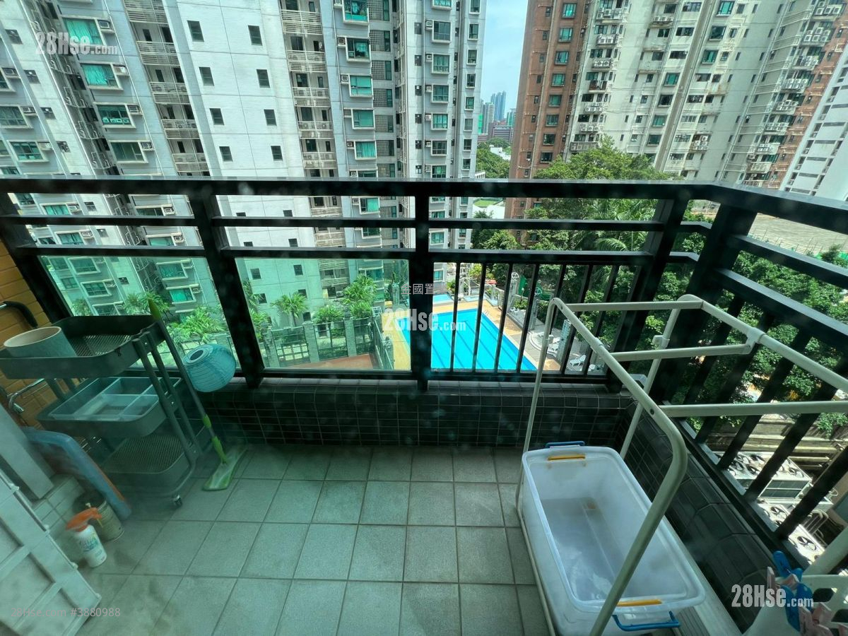 City 18 Rental 1 Bedroom , 1 Bathroom 248 ft² ( 23.0 m² )