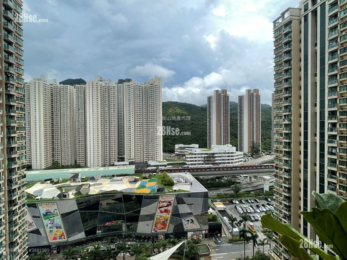 Ocean View Sell 2 Bedrooms , 1 Bathroom 476 ft² ( 44.2 m² )