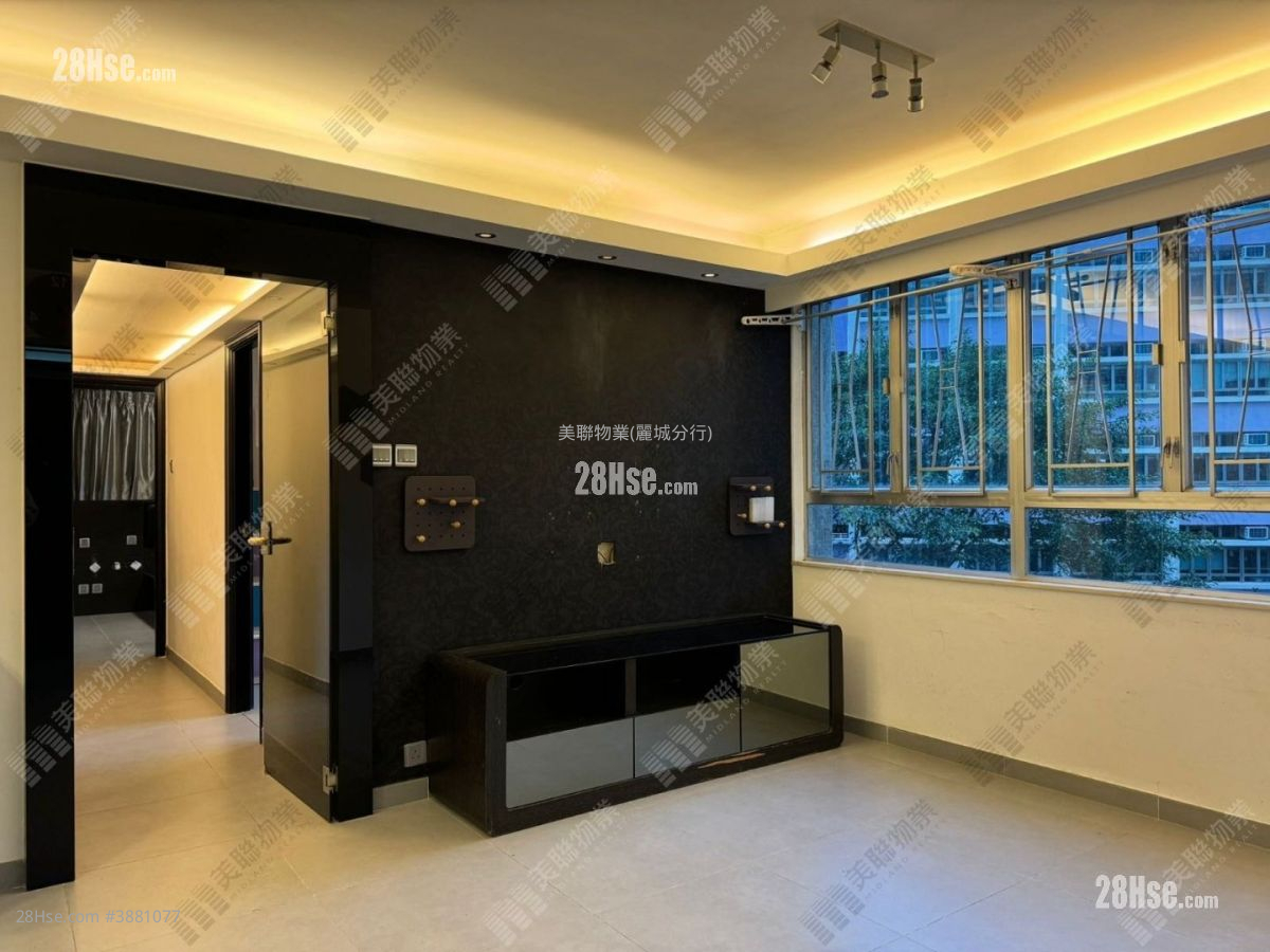 Belvedere Garden Sell 3 Bedrooms 728 ft² ( 67.6 m² )