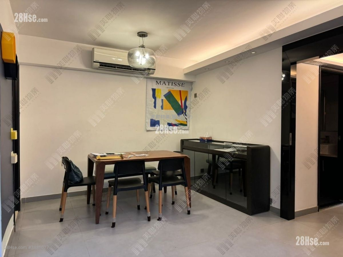 Belvedere Garden Sell 3 Bedrooms 728 ft² ( 67.6 m² )