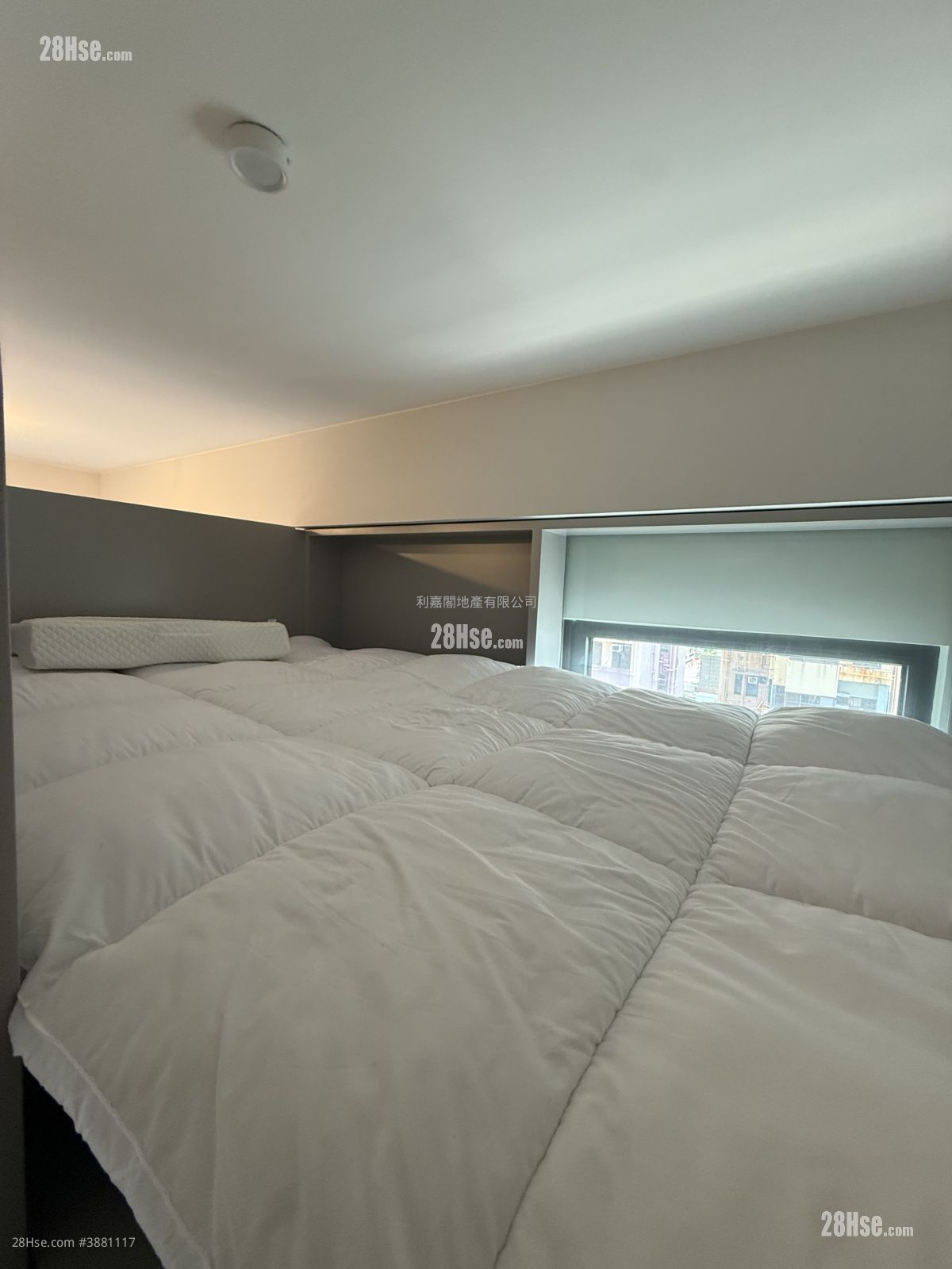 Bondlane Rental Studio , 1 Bathroom 266 ft² ( 24.7 m² )