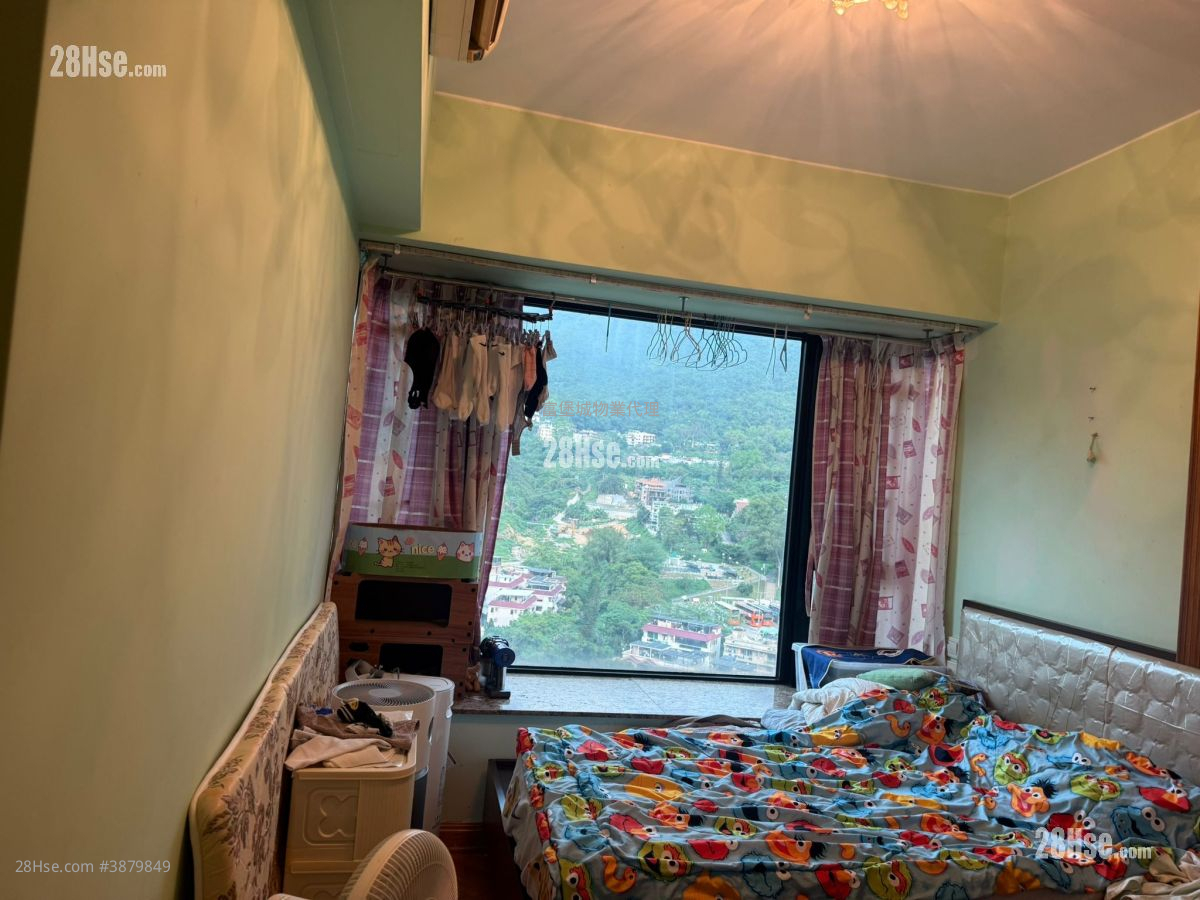 Castello Rental 2 Bedrooms , 1 Bathroom 547 ft² ( 50.8 m² )