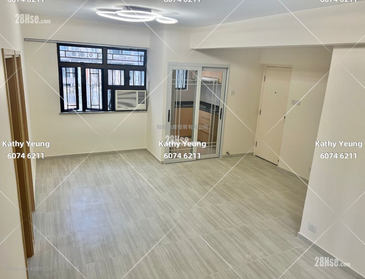 Diamond Court Rental 3 Bedrooms , 1 Bathroom 576 ft² ( 53.5 m² )