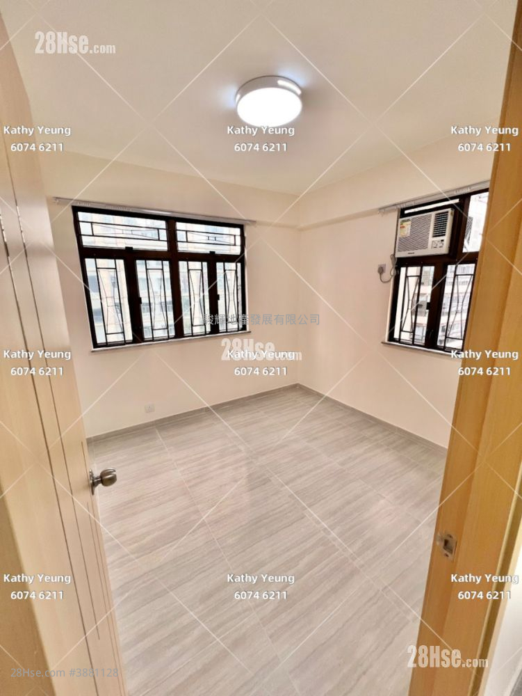 Diamond Court Rental 3 Bedrooms , 1 Bathroom 576 ft² ( 53.5 m² )