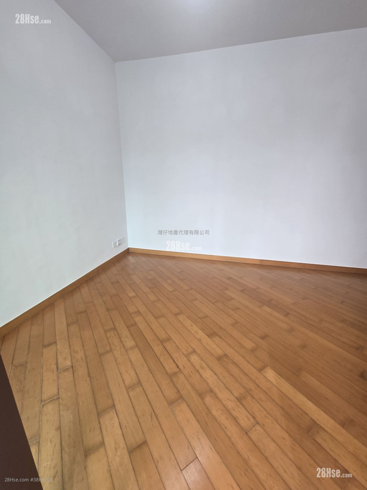 The Zenith Rental 2 Bedrooms , 1 Bathroom 492 ft² ( 45.7 m² )