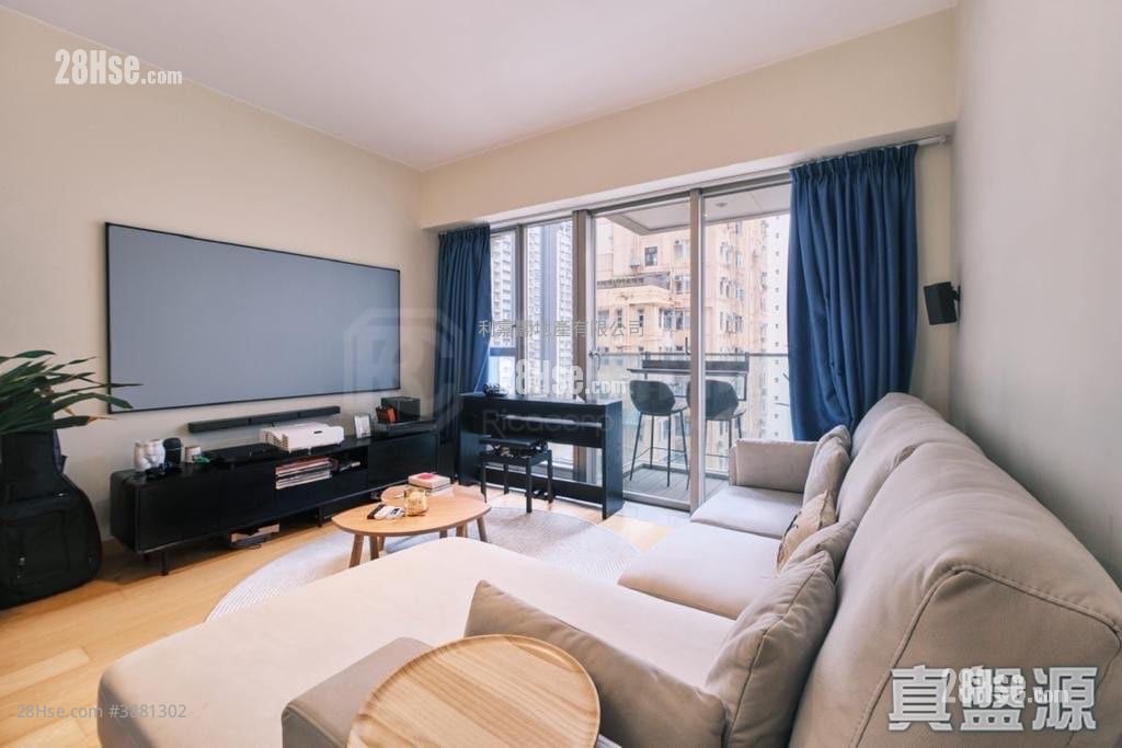 The Nova Sell 2 Bedrooms 582 ft² ( 54.1 m² )