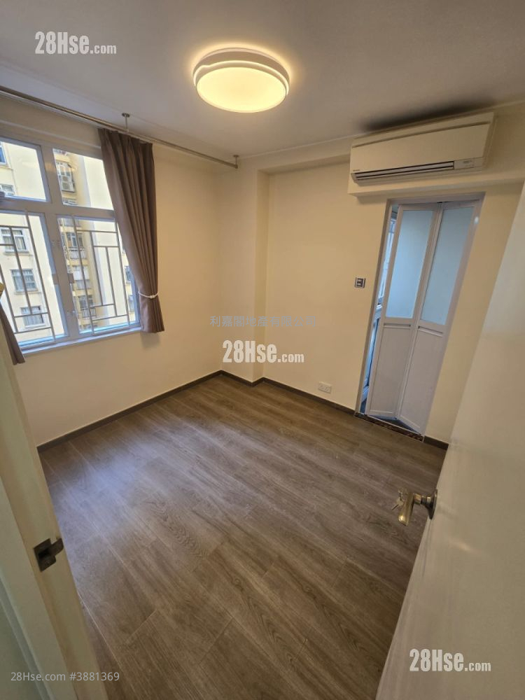 Mei Foo Sun Chuen Sell 2 Bedrooms , 1 Bathroom 509 ft² ( 47.3 m² )
