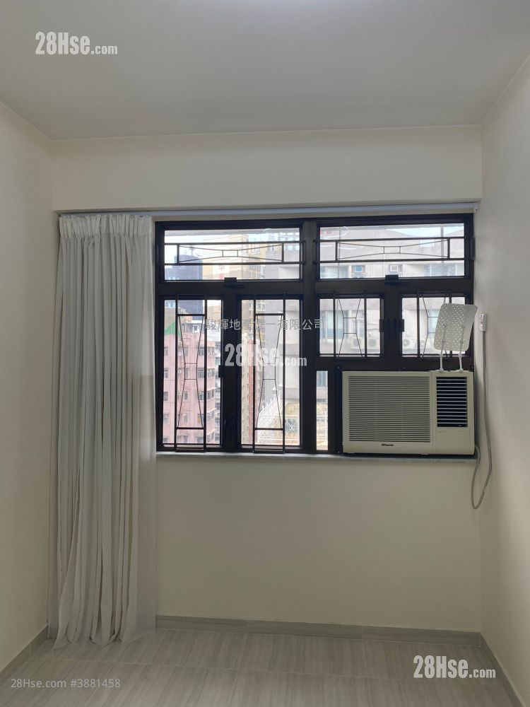 Diamond Court Rental 3 Bedrooms , 1 Bathroom 576 ft² ( 53.5 m² )