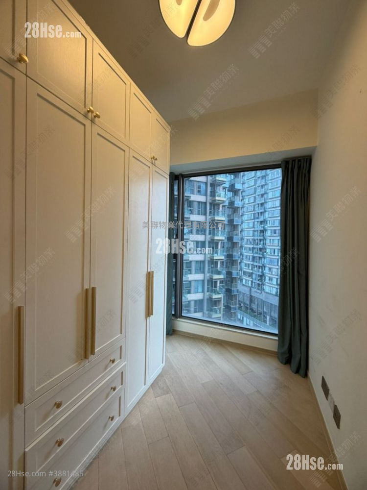 One East Coast Sell 2 Bedrooms , 1 Bathroom 374 ft² ( 34.7 m² )