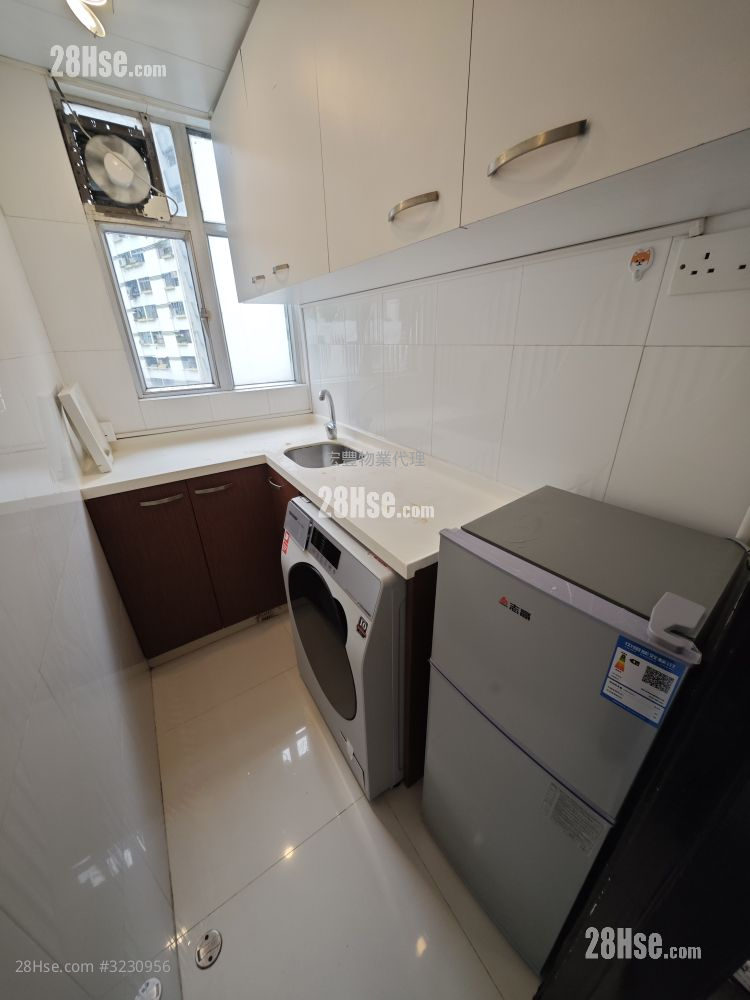 Smithfield Terrace Rental 1 Bedroom , 1 Bathroom 262 ft² ( 24.3 m² )