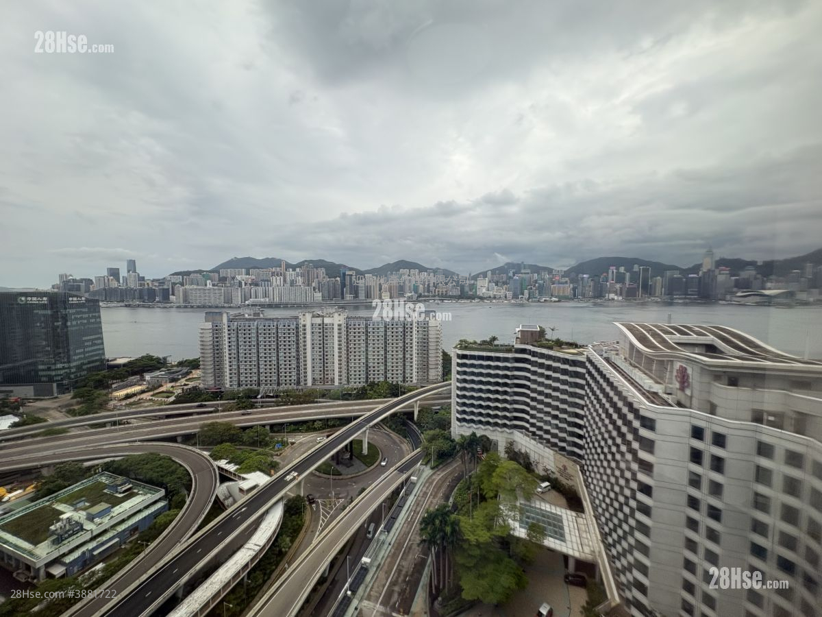The Metropolis Residence Sell 2 Bedrooms , 1 Bathroom 468 ft² ( 43.5 m² )
