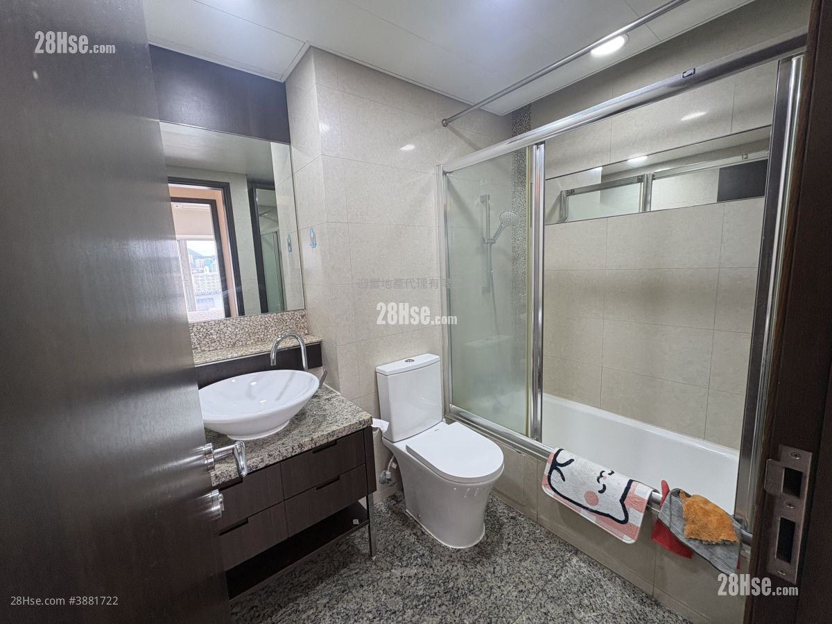 The Metropolis Residence Sell 2 Bedrooms , 1 Bathroom 468 ft² ( 43.5 m² )