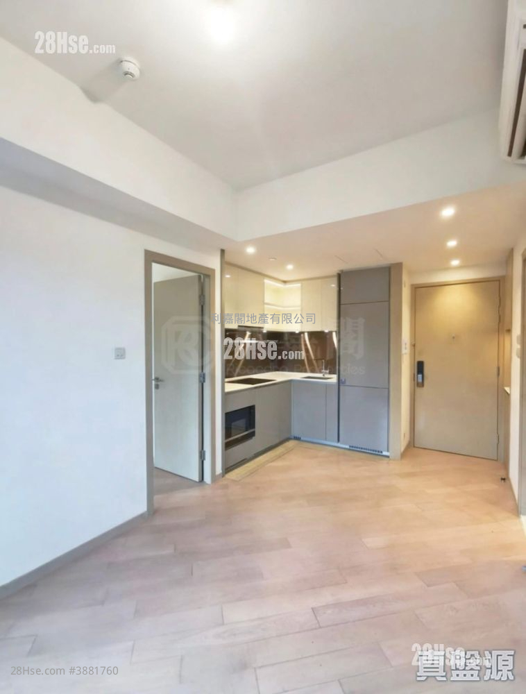 Mount Regency Sell 2 Bedrooms , 1 Bathroom 414 ft² ( 38.5 m² )
