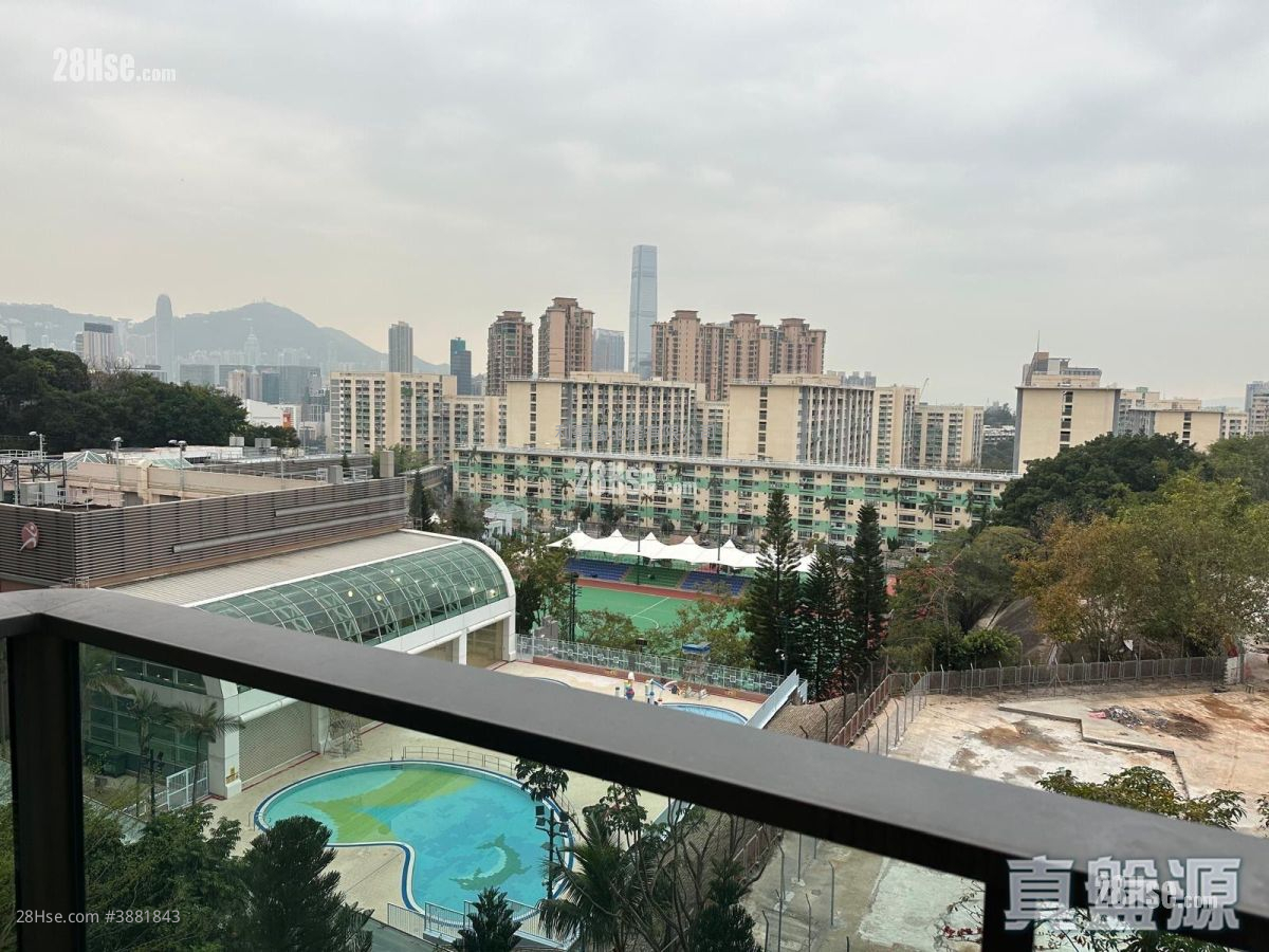 Ultima Rental 3 Bedrooms , 3 Bathrooms 1,066 ft² ( 99.0 m² )