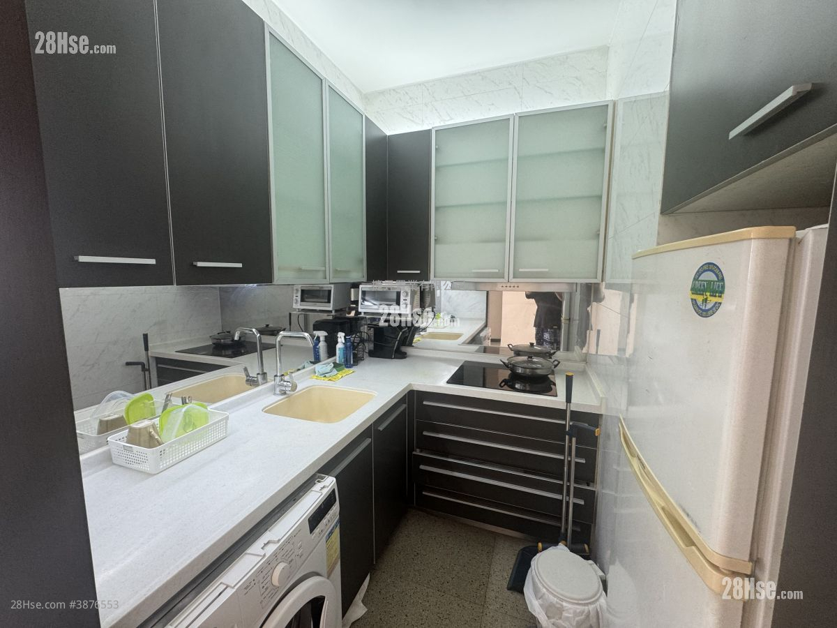 The Metropolis Residence Sell 2 Bedrooms , 1 Bathroom 464 ft² ( 43.1 m² )