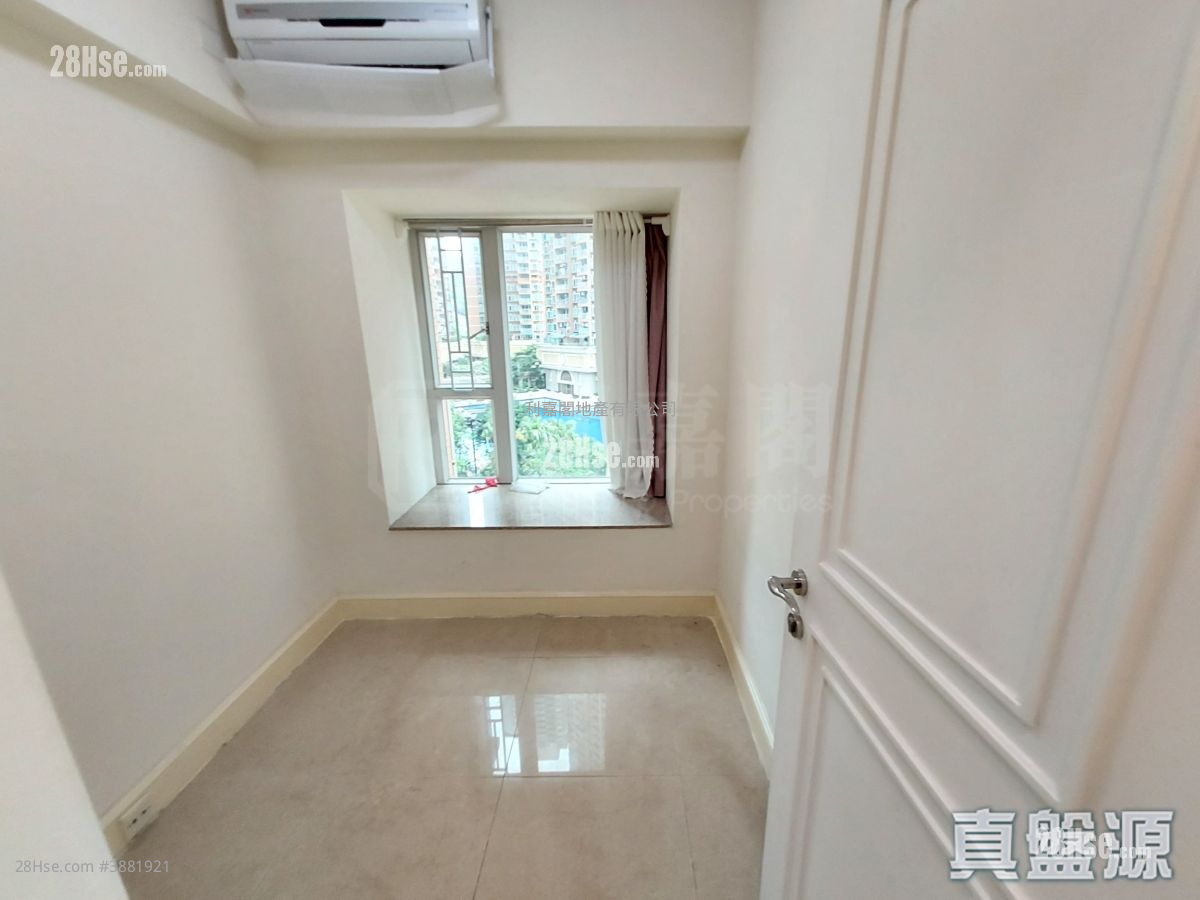 Metro Town Sell 3 Bedrooms 638 ft² ( 59.3 m² )