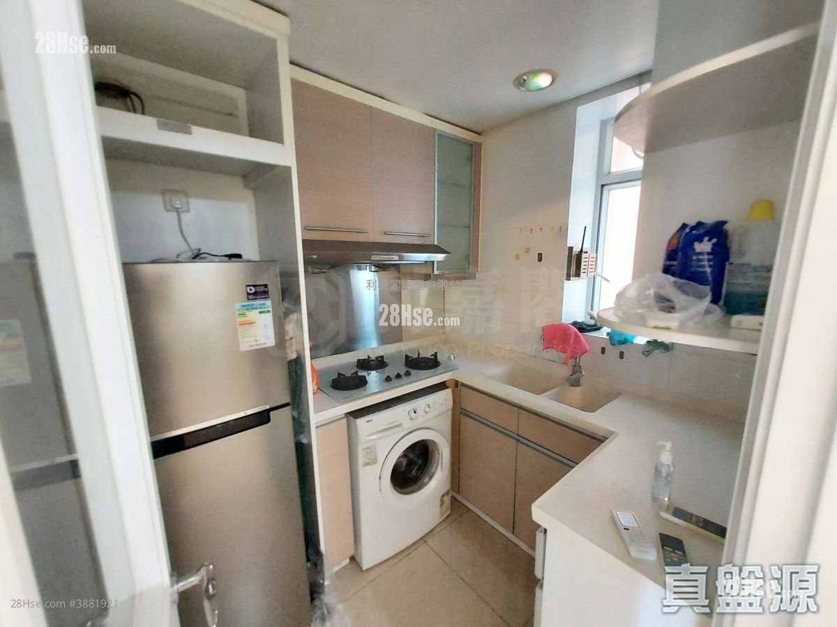 Metro Town Sell 3 Bedrooms 638 ft² ( 59.3 m² )