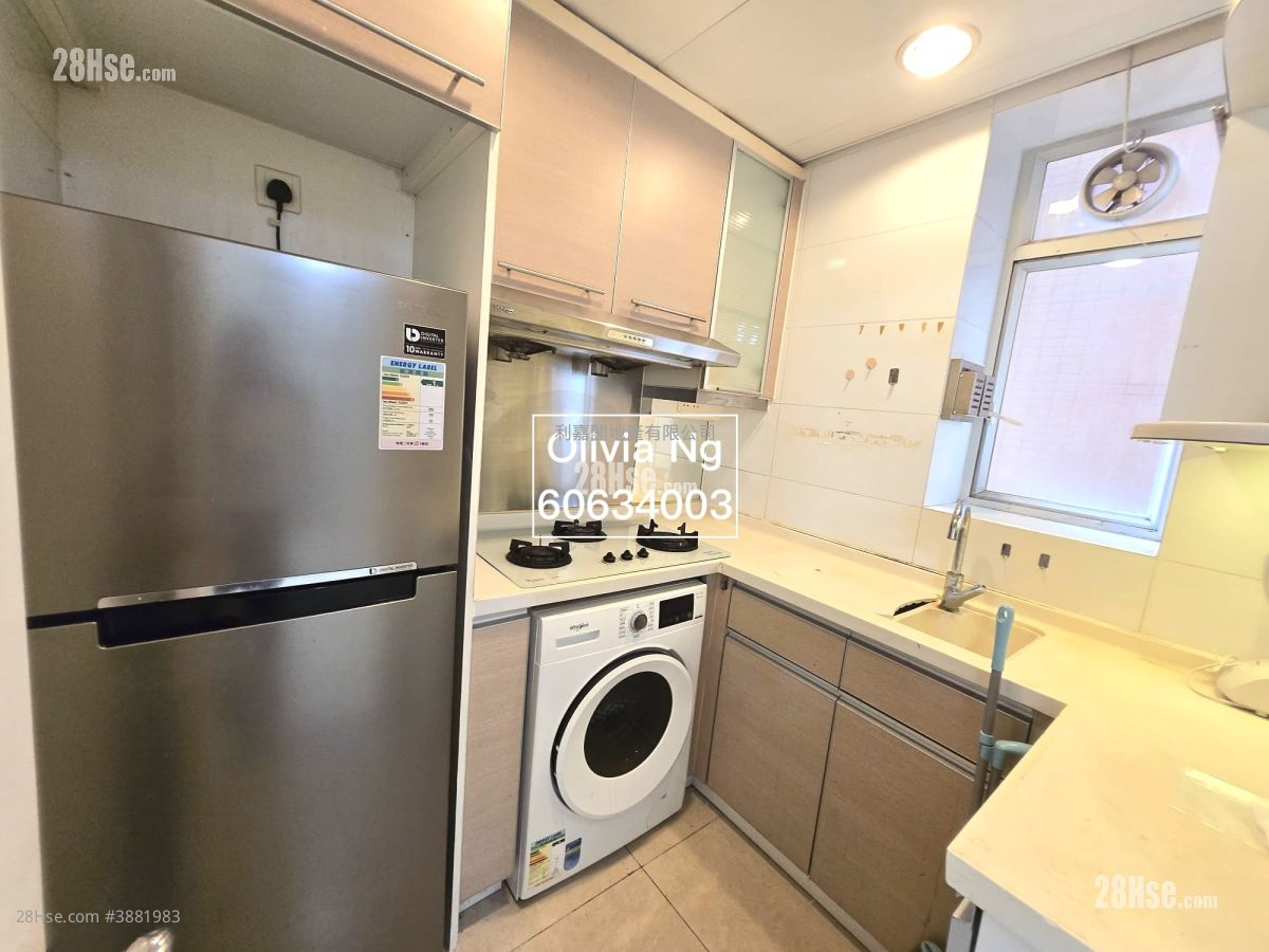 Metro Town Sell 3 Bedrooms , 2 Bathrooms 638 ft² ( 59.3 m² )