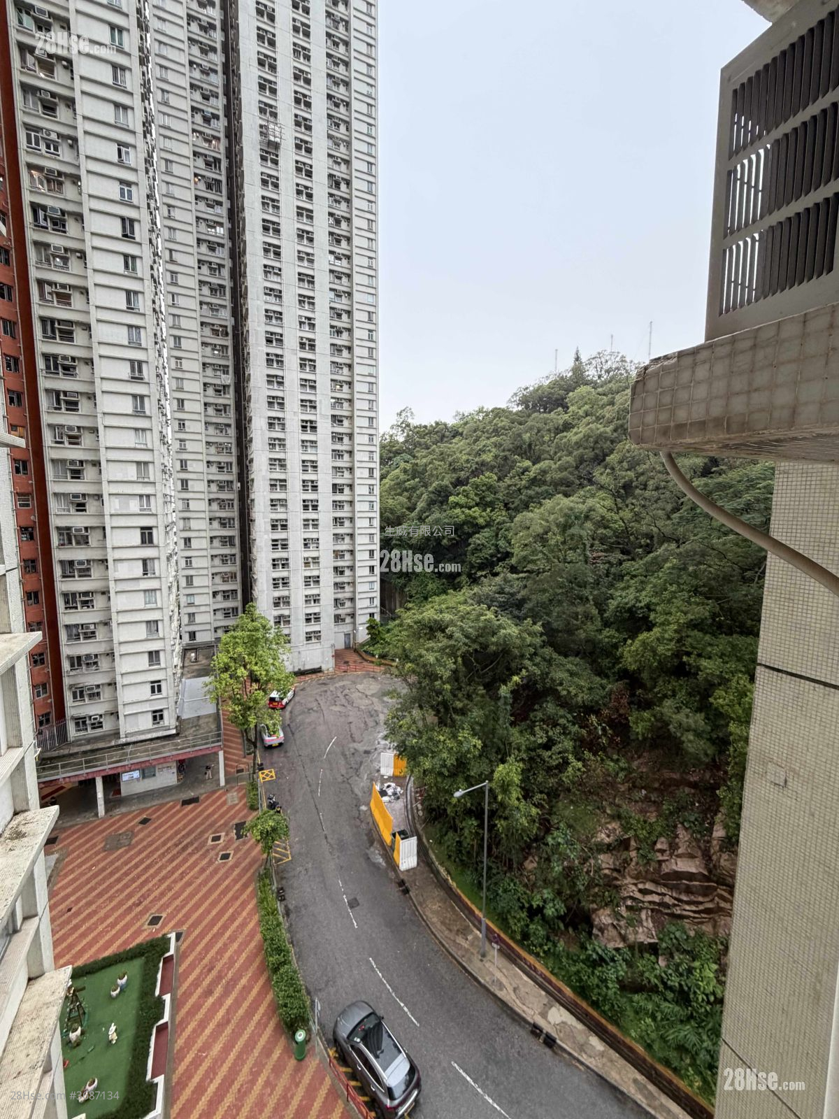 Cheung Wo Court Sell 3 Bedrooms , 1 Bathroom 548 ft² ( 50.9 m² )