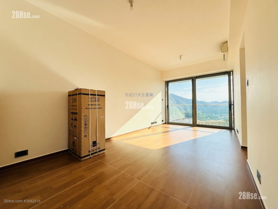 Le Pont Rental 4 Bedrooms , 1 Bathroom 797 ft² ( 74.0 m² )