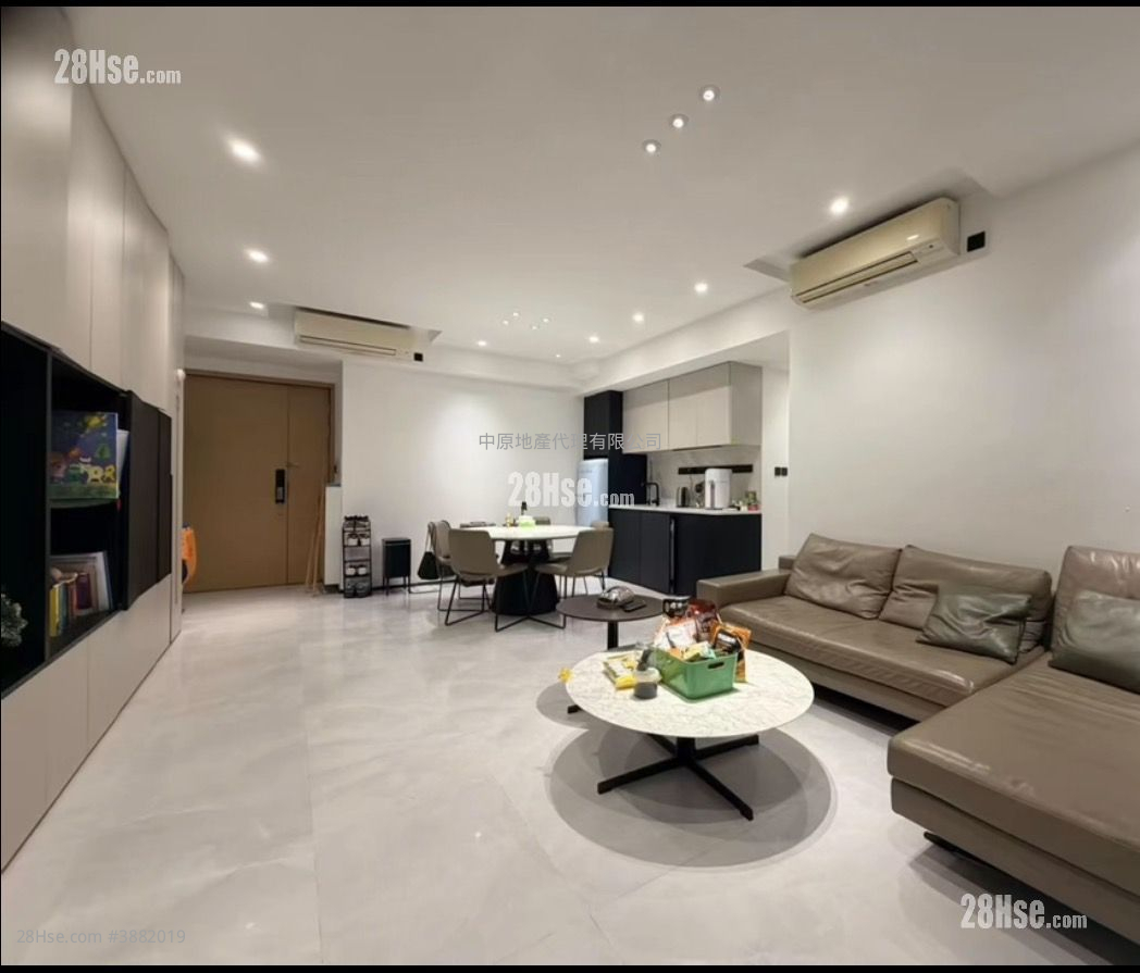 Mantin Heights Sell 4 Bedrooms , 2 Bathrooms 1,300 ft² ( 120.8 m² )