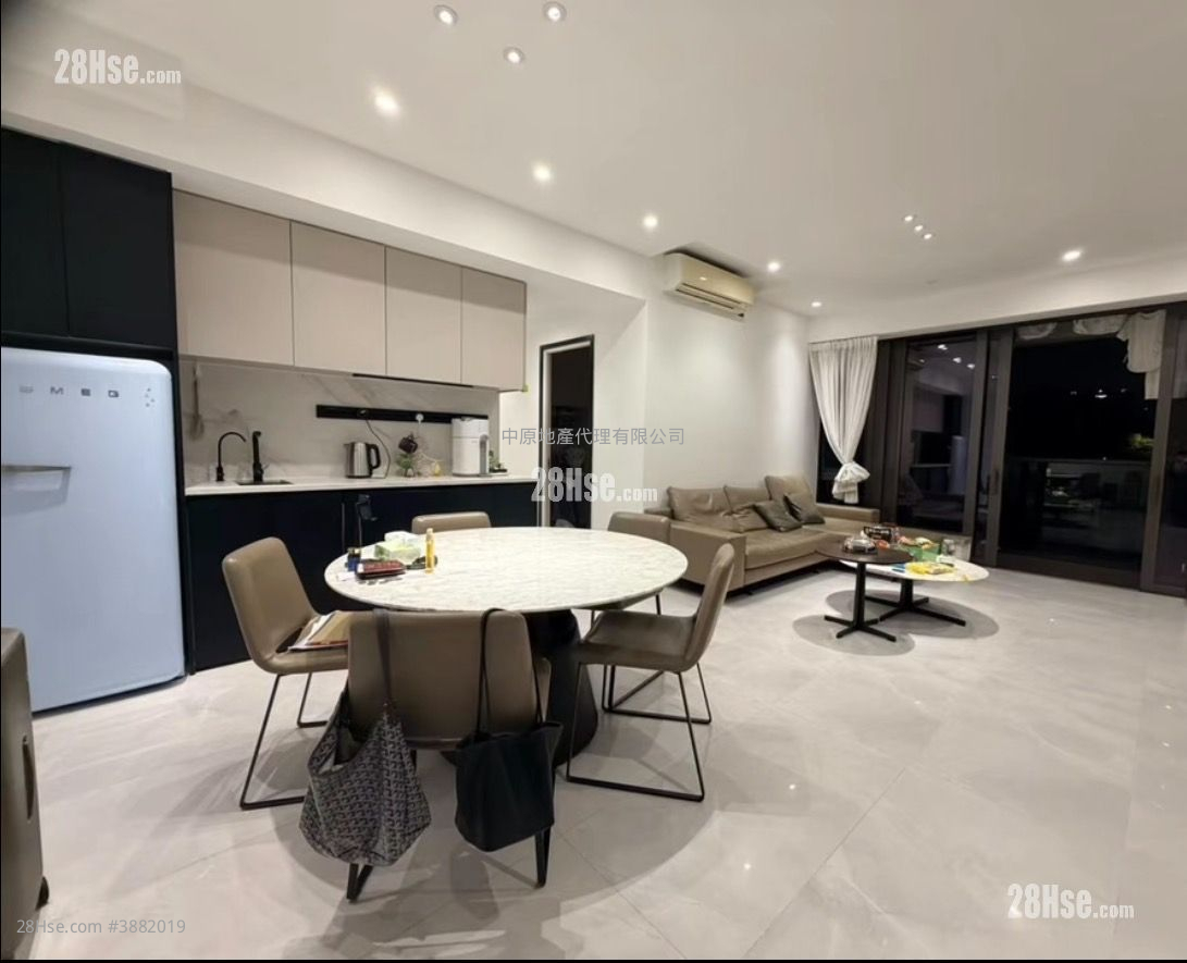 Mantin Heights Sell 4 Bedrooms , 2 Bathrooms 1,300 ft² ( 120.8 m² )