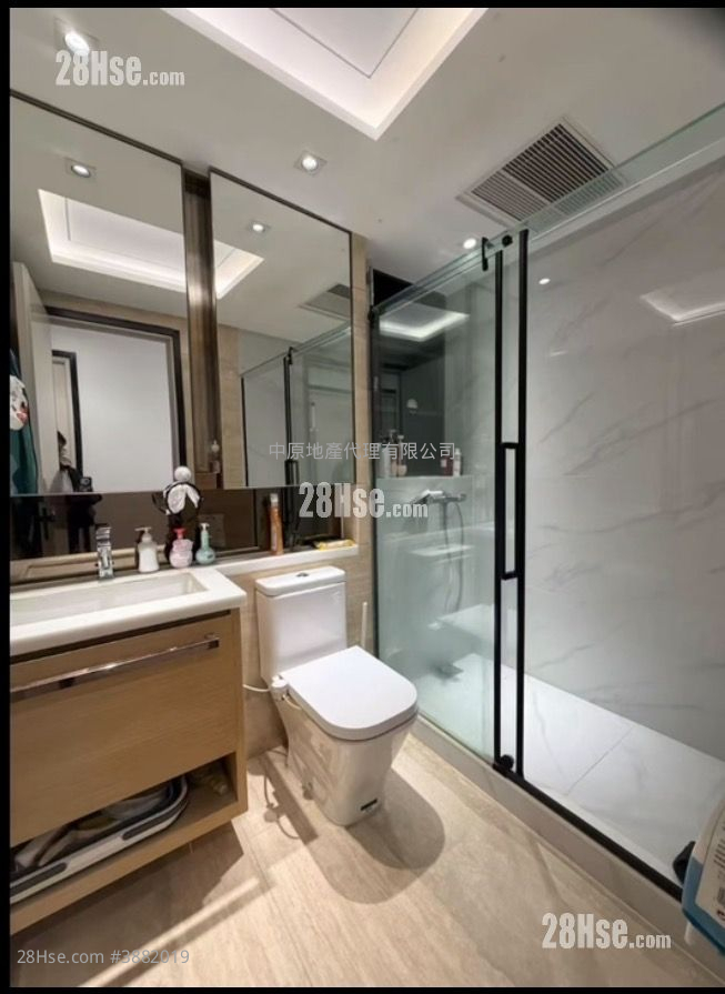 Mantin Heights Sell 4 Bedrooms , 2 Bathrooms 1,300 ft² ( 120.8 m² )